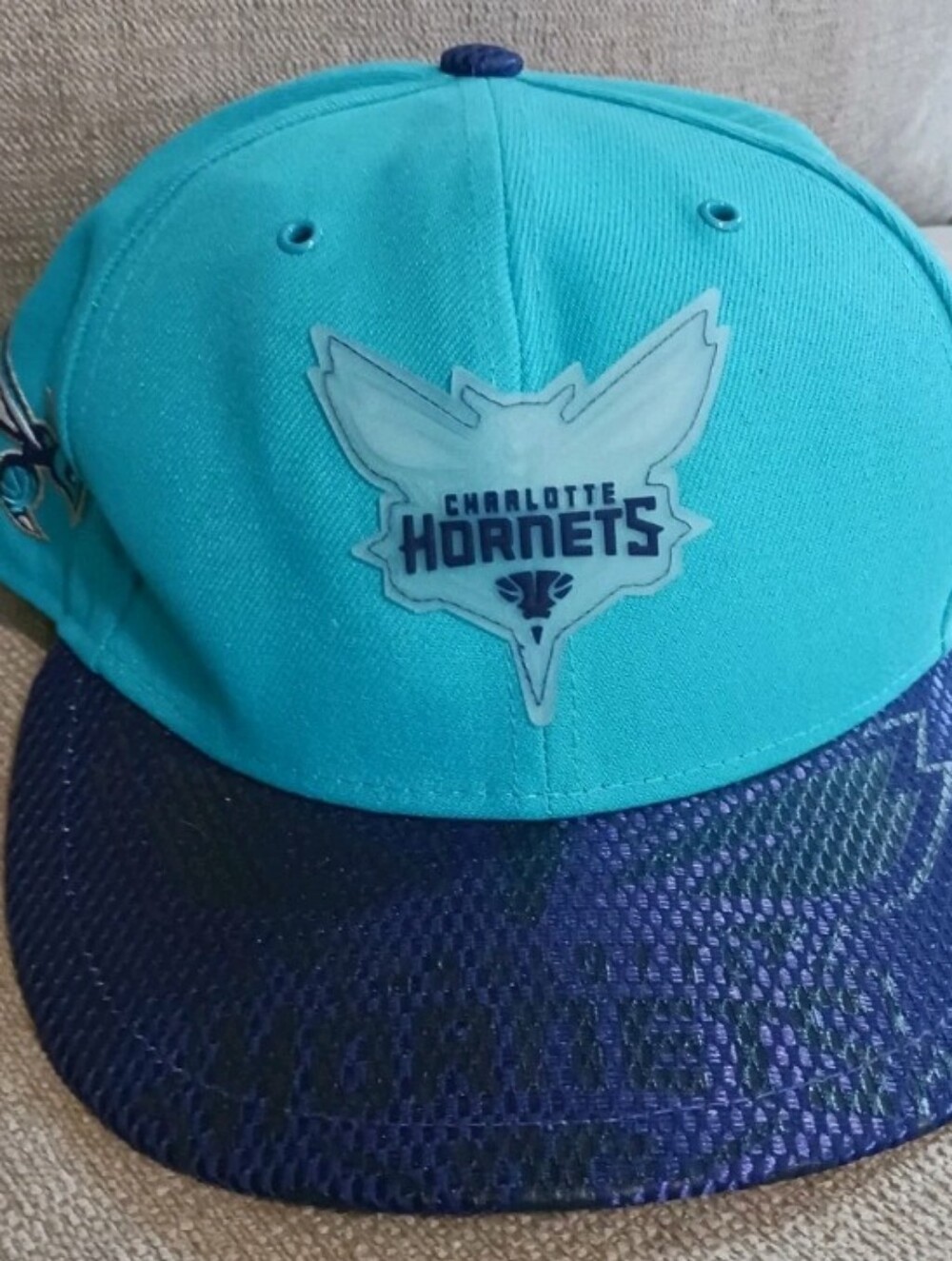 Charlotte Hornets New Era Large/XL Teal and Purple Snapback Hat NC Basketball